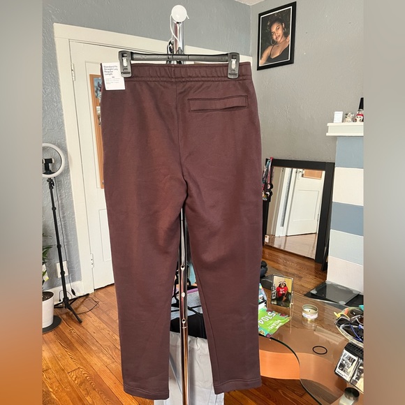 Men’s Nike Straight Leg Sweatpants - Picture 3 of 3